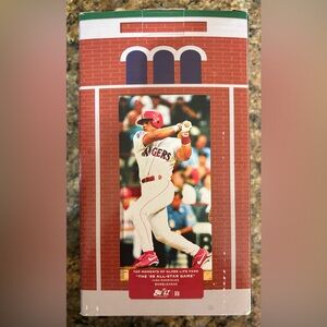 205. Texas Rangers Pudge Rodriguez Bobblehead, NIB